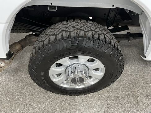 Used 2023 Ford F350 XLT w/ FX4 Off-Road Package image 20