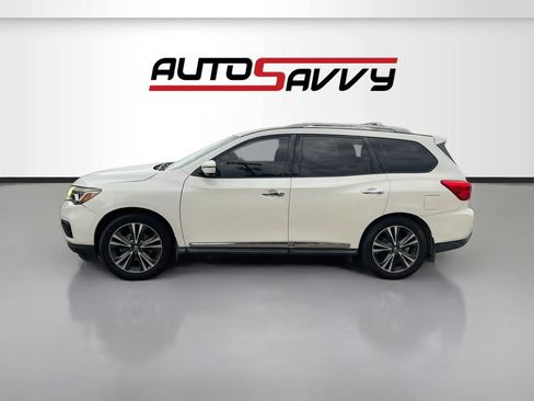 Used 2020 Nissan Pathfinder Platinum FWD image 4