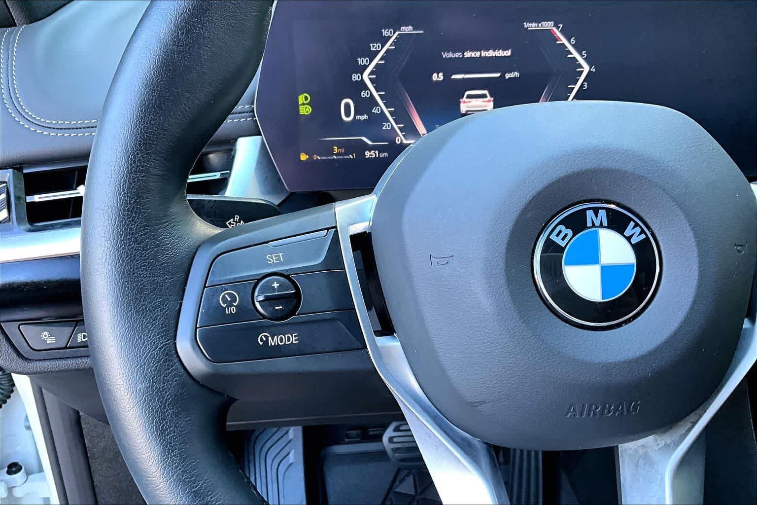 Used 2025 BMW X1 xDrive28i w/ Convenience Package AWD/4WD image 70