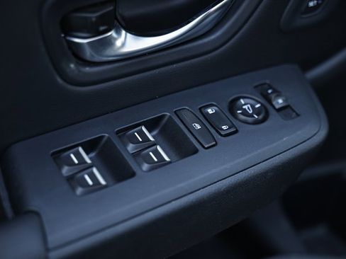 Used 2023 Honda Pilot EX-L image 17