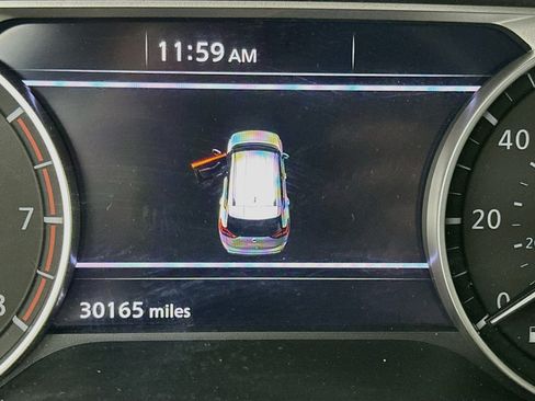 Used 2024 Nissan Rogue S FWD image 19