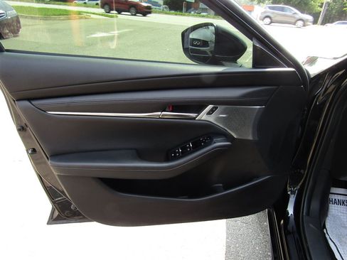 Used 2019 MAZDA MAZDA3 AWD Hatchback w/ Premium Pkg image 16
