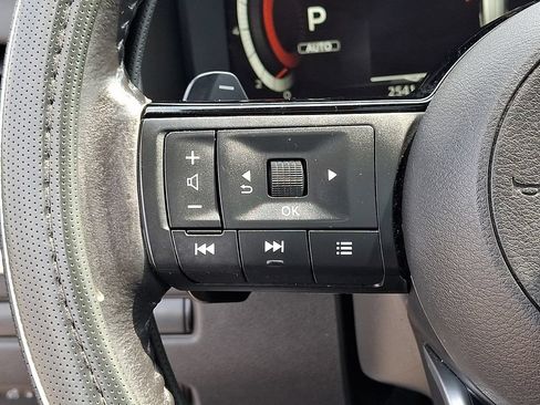 Used 2021 Nissan Rogue Platinum AWD/4WD image 26