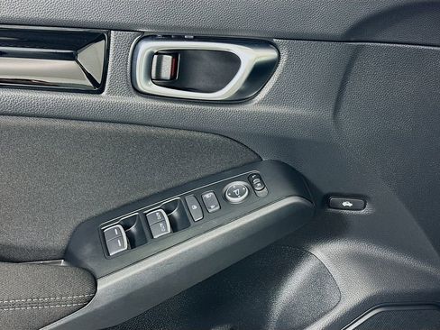 Certified 2023 Honda Civic EX image 17