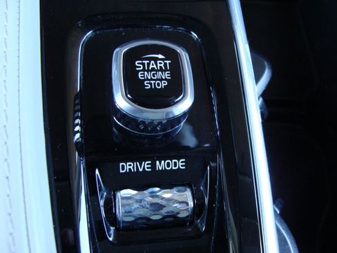 Used 2019 Volvo XC90 T6 Inscription w/ Protection Package image 25