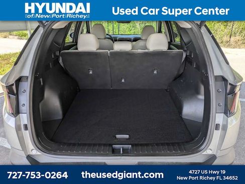 Certified 2024 Hyundai Tucson SEL w/ Convenience Package FWD image 12