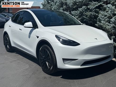 Used 2023 Tesla Model Y Long Range AWD/4WD image 12