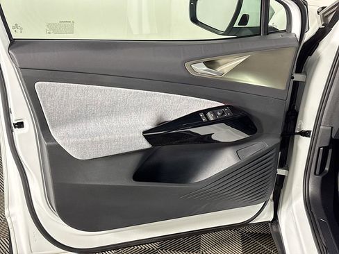 Certified 2023 Volkswagen ID.4 Pro image 10