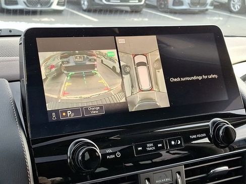 Used 2023 Nissan Armada Platinum w/ Captain's Chairs Package image 19