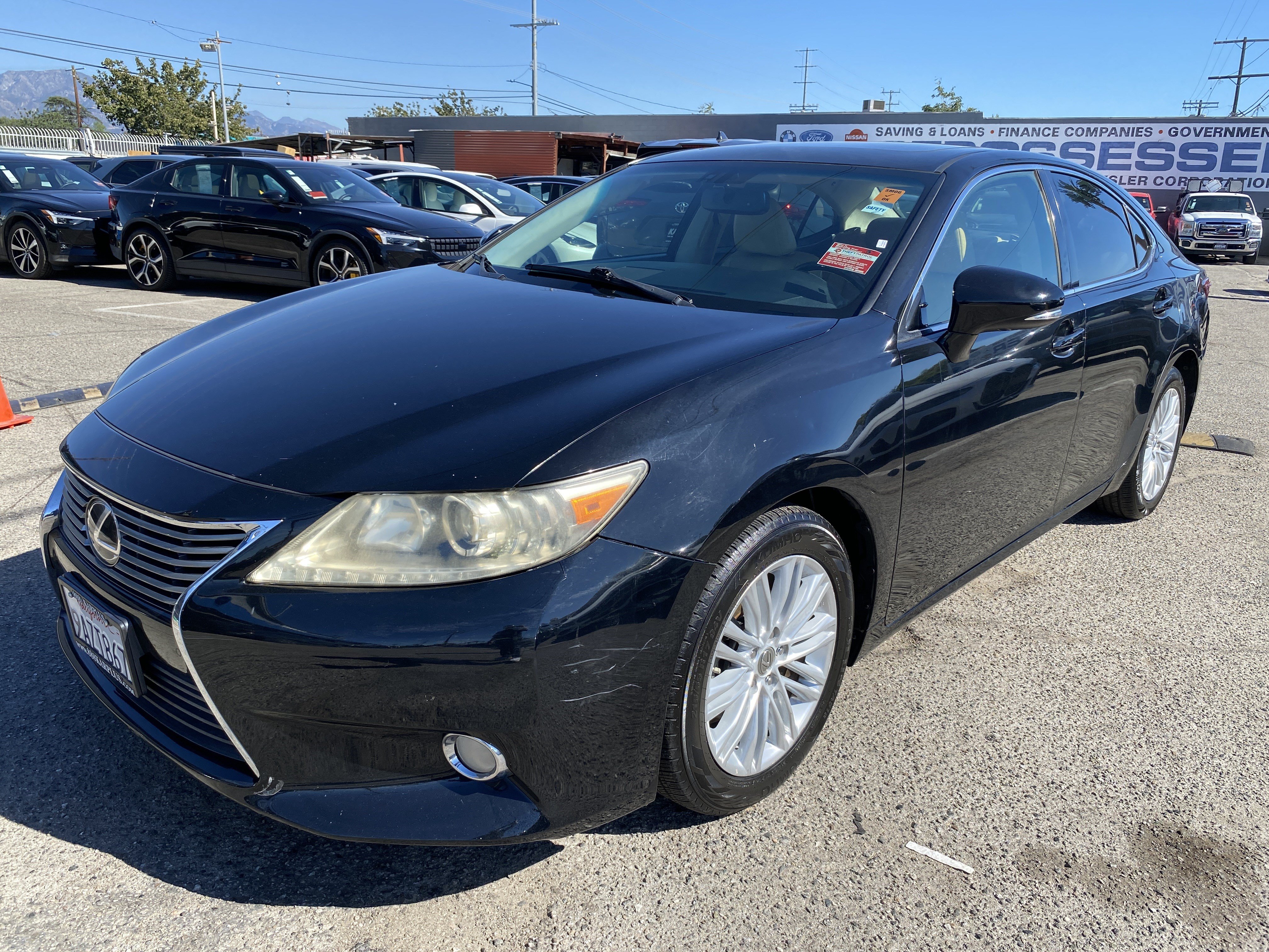 Used 2013 Lexus ES 350 w/ Premium Pkg FWD image 2