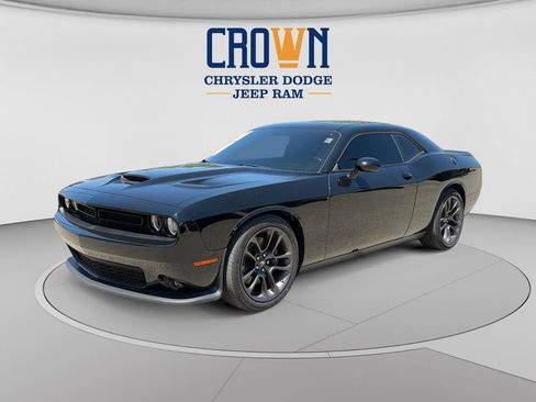 Used 2022 Dodge Challenger R/T Scat Pack w/ Plus Package RWD image 7