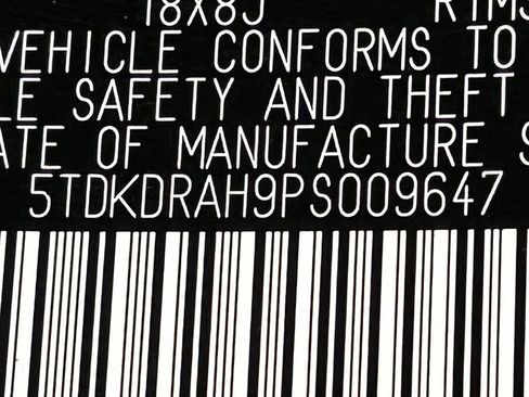 Used 2023 Toyota Highlander L image 52