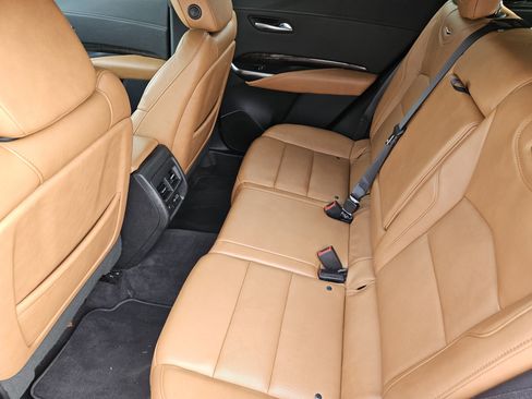 Used 2019 Cadillac XT4 Premium Luxury image 31