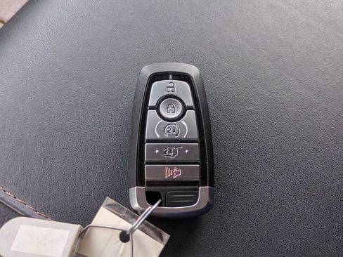 Certified 2021 Ford Expedition Platinum RWD image 33