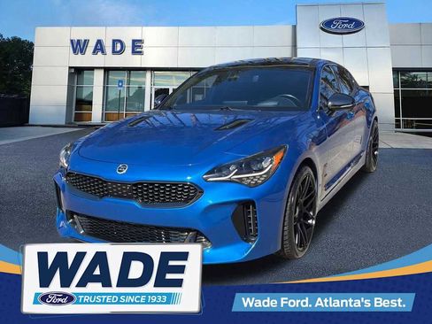 Used 2022 Kia Stinger GT2 image 1
