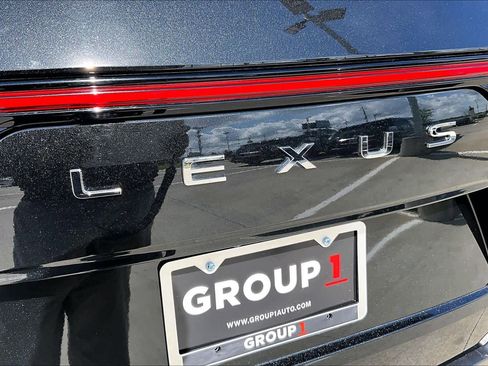 Used 2023 Lexus LX 600 4WD w/ Accessory Package (Z1) image 31