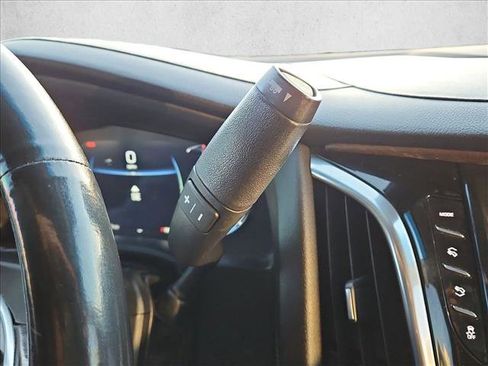 Used 2019 Cadillac Escalade Premium Luxury image 12