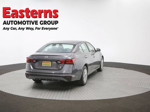 Used 2024 Nissan Altima 2.5 S FWD image 34