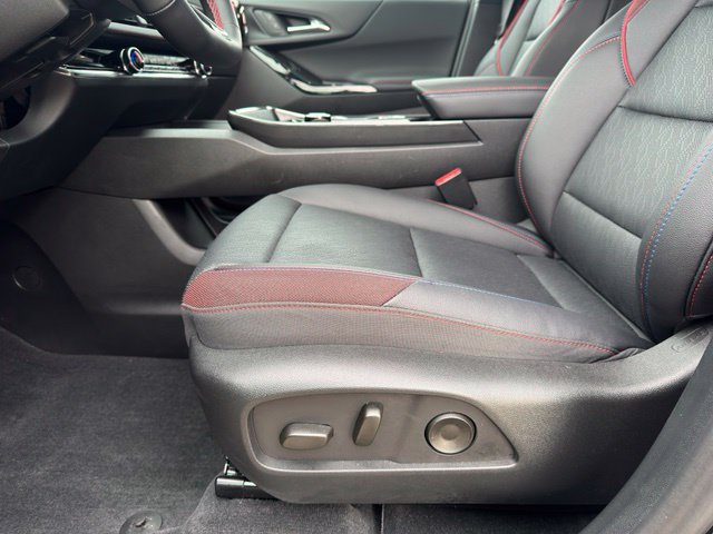 Certified 2026 Chevrolet Equinox RS AWD/4WD image 5