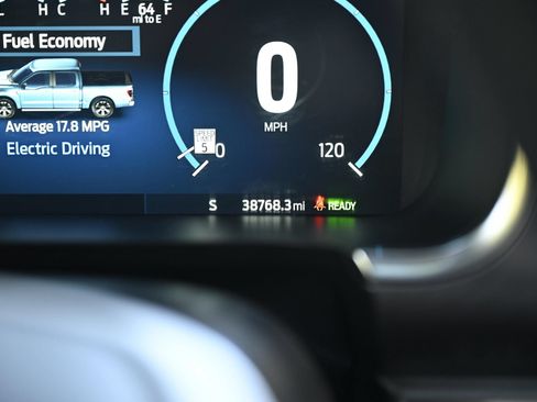 Used 2021 Ford F150 Platinum w/ Equipment Group 701A High AWD/4WD image 31