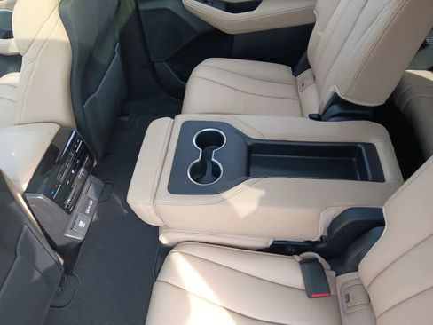 Used 2023 Acura MDX SH-AWD w/ Technology Package image 21