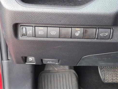 Used 2024 Toyota RAV4 XLE Premium image 23