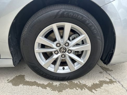 Certified 2025 Toyota Camry LE FWD image 32