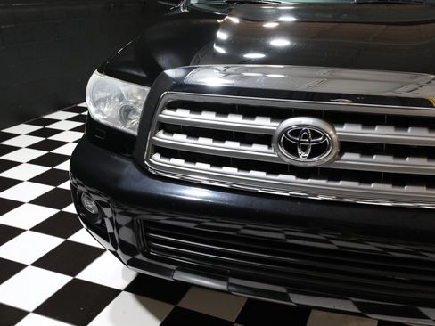Used 2016 Toyota Sequoia Limited AWD/4WD image 12