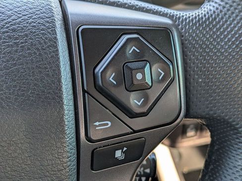 Used 2023 Toyota Tacoma TRD Off-Road w/ Technology Package AWD/4WD image 21