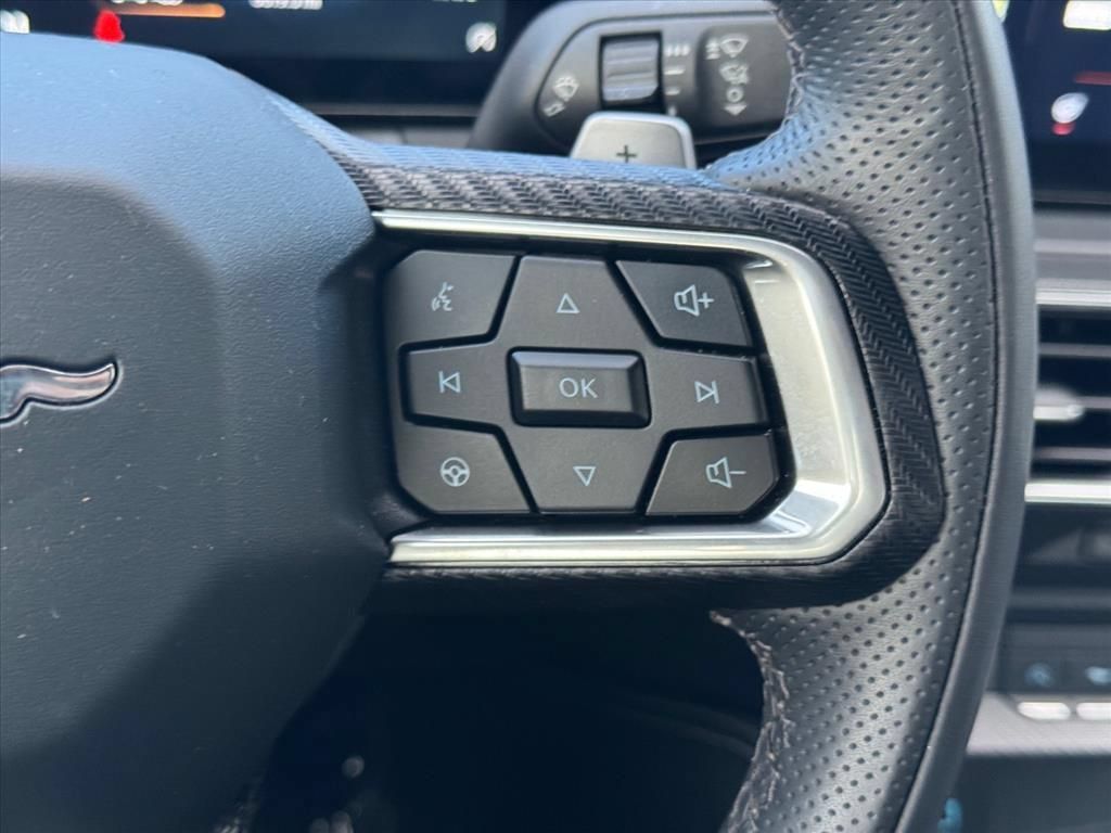 Used 2025 Ford Mustang GT Premium RWD image 19