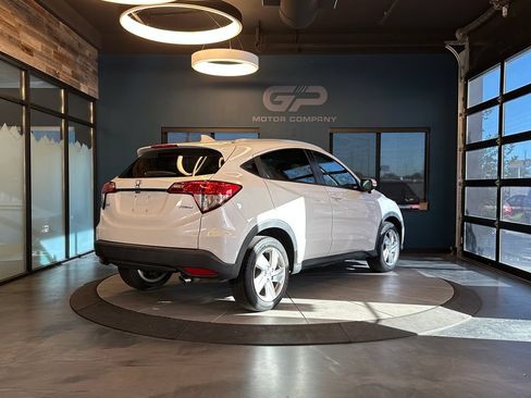 Used 2020 Honda HR-V EX image 3