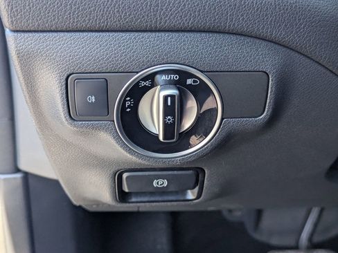 Used 2019 Mercedes-Benz CLA 250 4MATIC image 22