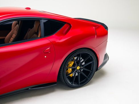 Used 2019 Ferrari 812 Superfast image 23