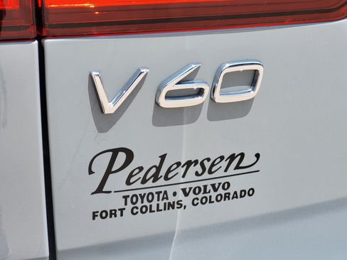 Certified 2026 Volvo V60 B5 Cross Country Plus AWD/4WD image 9