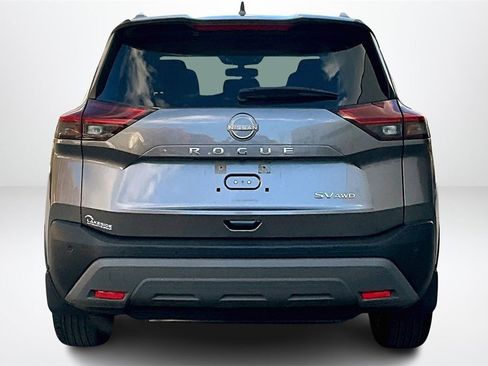 Used 2023 Nissan Rogue SV image 6