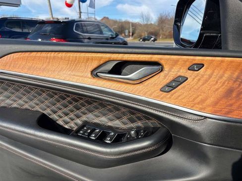 Used 2022 Jeep Grand Cherokee Summit image 19