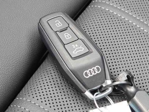 New 2025 Audi Q5 Premium Plus w/ Premium Plus image 44