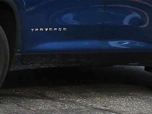 Used 2026 Chevrolet Traverse LT AWD/4WD image 28