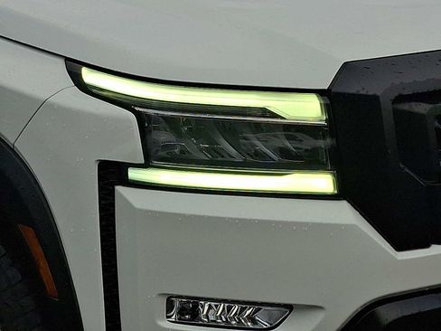 Used 2024 Nissan Frontier PRO-4X w/ Off-Road Protection Package image 9