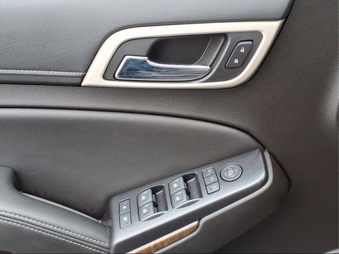 Used 2019 GMC Yukon XL Denali w/ Denali Ultimate Package image 17