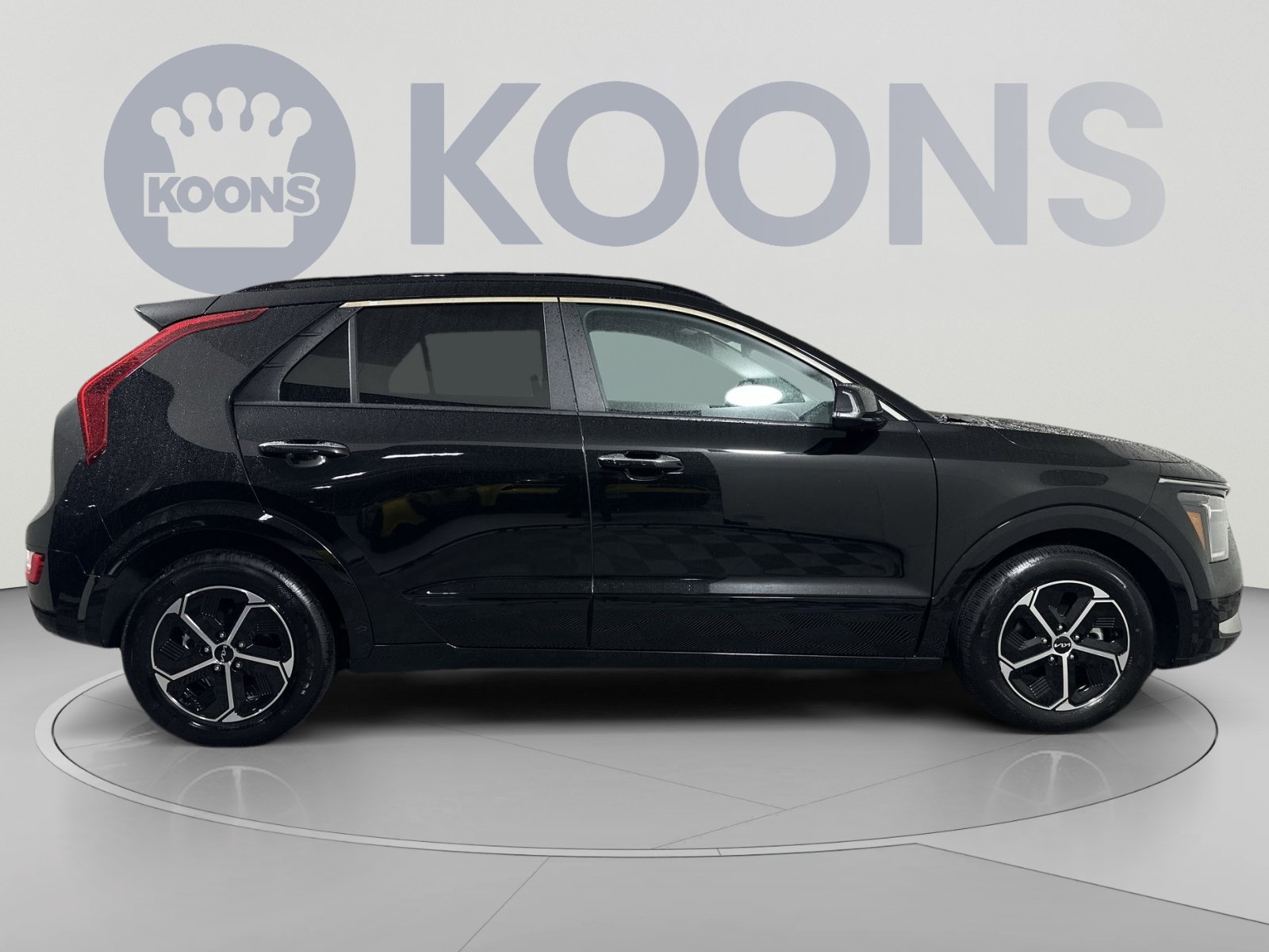 Used 2025 Kia Niro FWD image 8