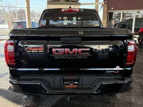 Used 2025 GMC Canyon AT4 w/ Technology Plus Package image 9