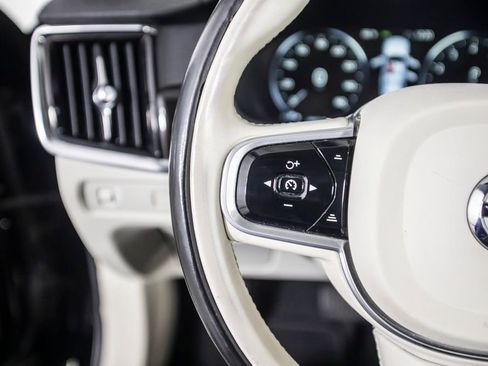 Used 2018 Volvo S90 T5 Momentum w/ Convenience Package image 32