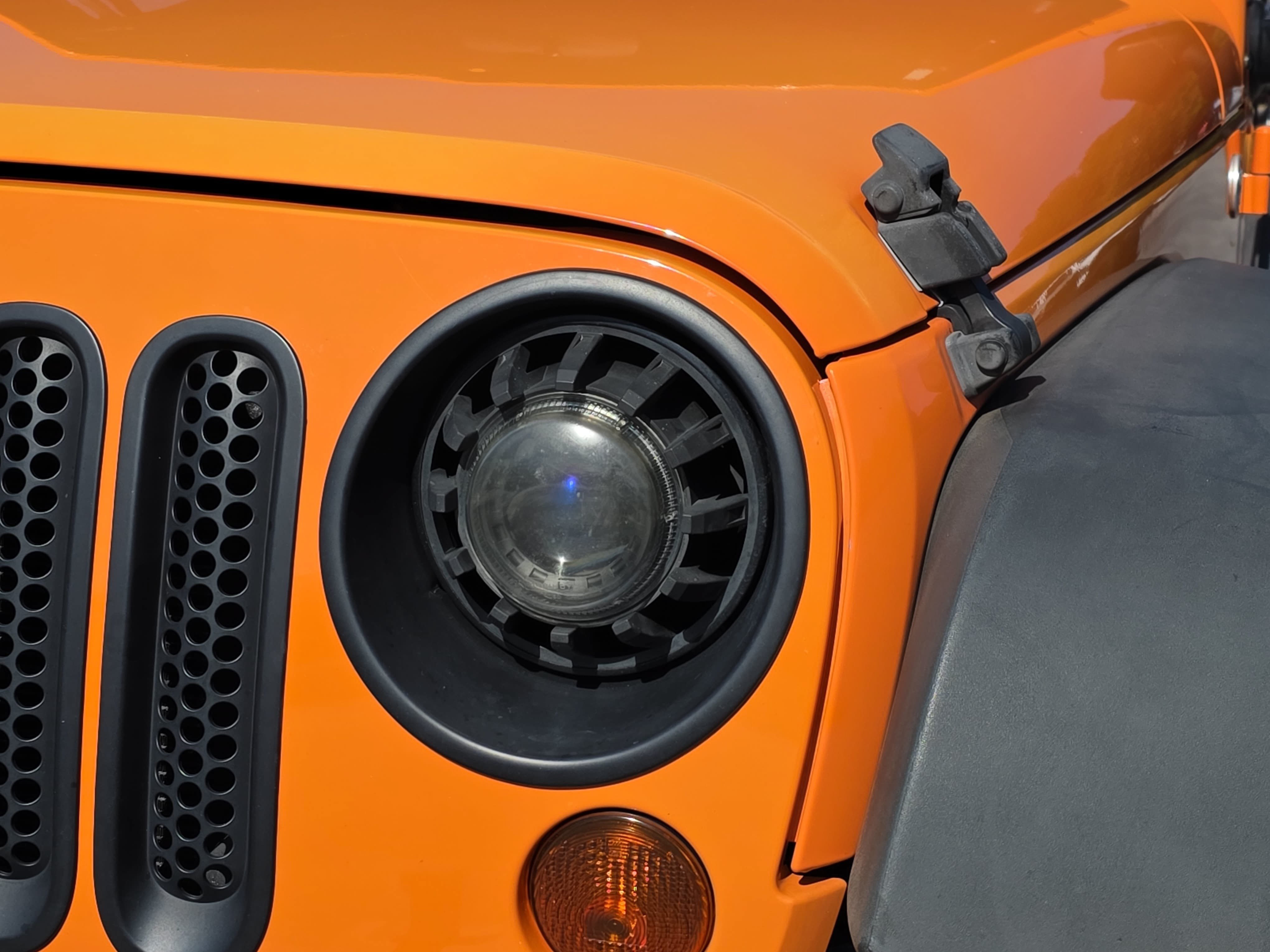 Used 2013 Jeep Wrangler Sport AWD/4WD image 25