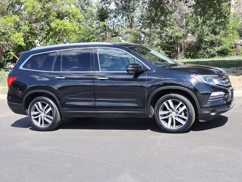 Used 2016 Honda Pilot Touring image 2