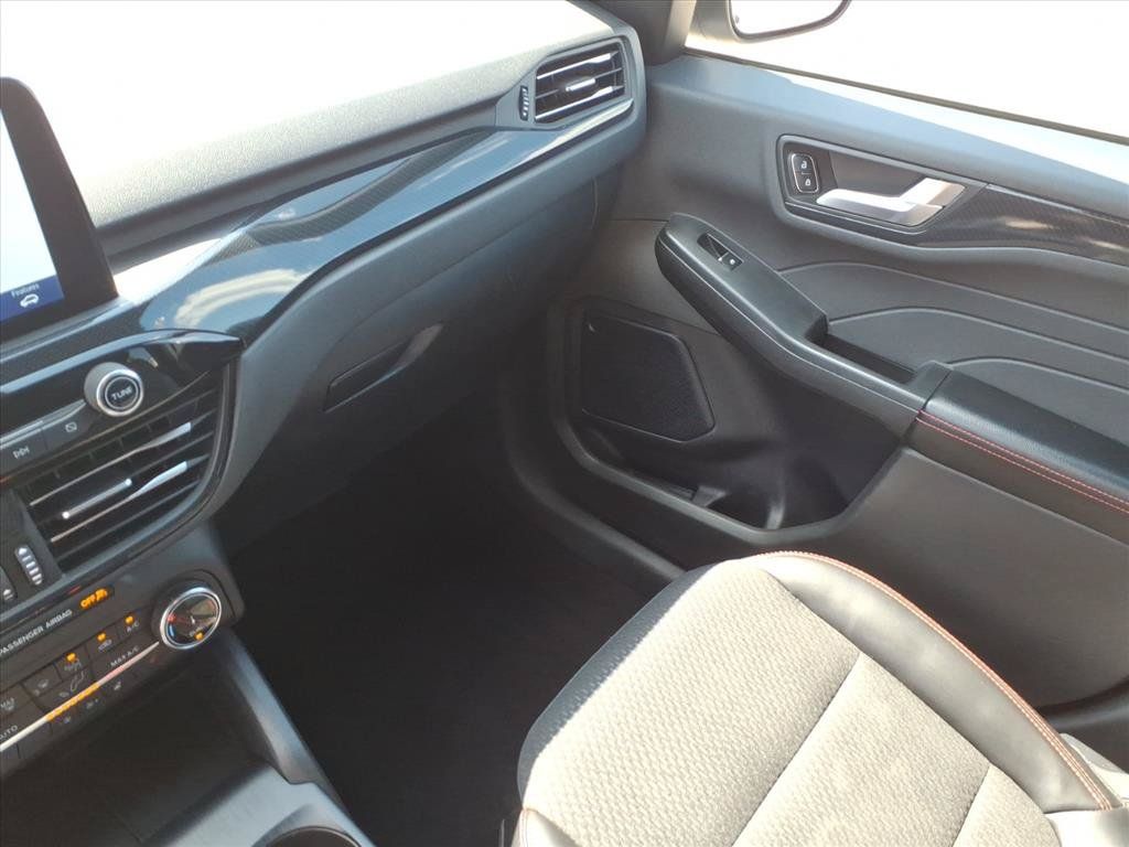 Used 2024 Ford Escape ST-Line AWD/4WD image 34