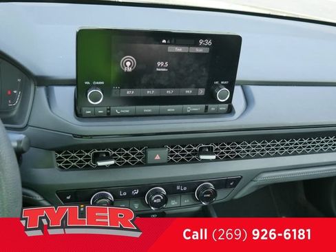 Used 2024 Honda Accord EX image 43