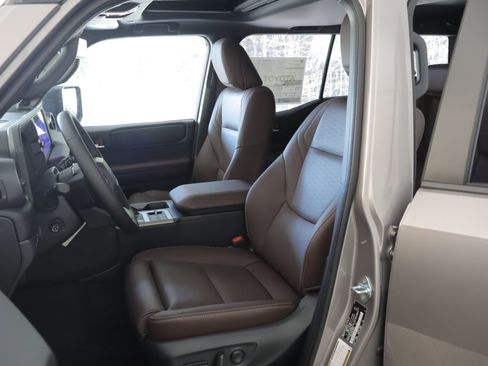 New 2026 Toyota Land Cruiser AWD/4WD image 9
