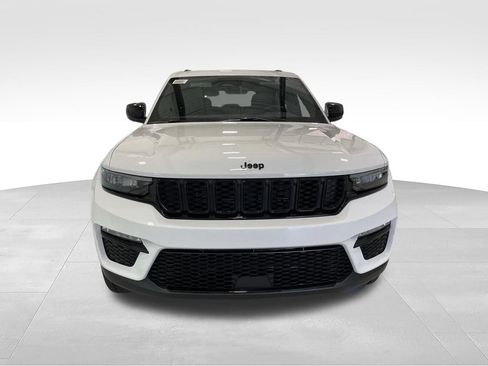 New 2025 Jeep Grand Cherokee Limited w/ Black Appearance Package AWD/4WD image 13