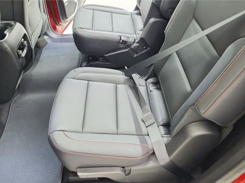 New 2026 Chevrolet Traverse Z71 w/ Enhanced Driving Package image 22